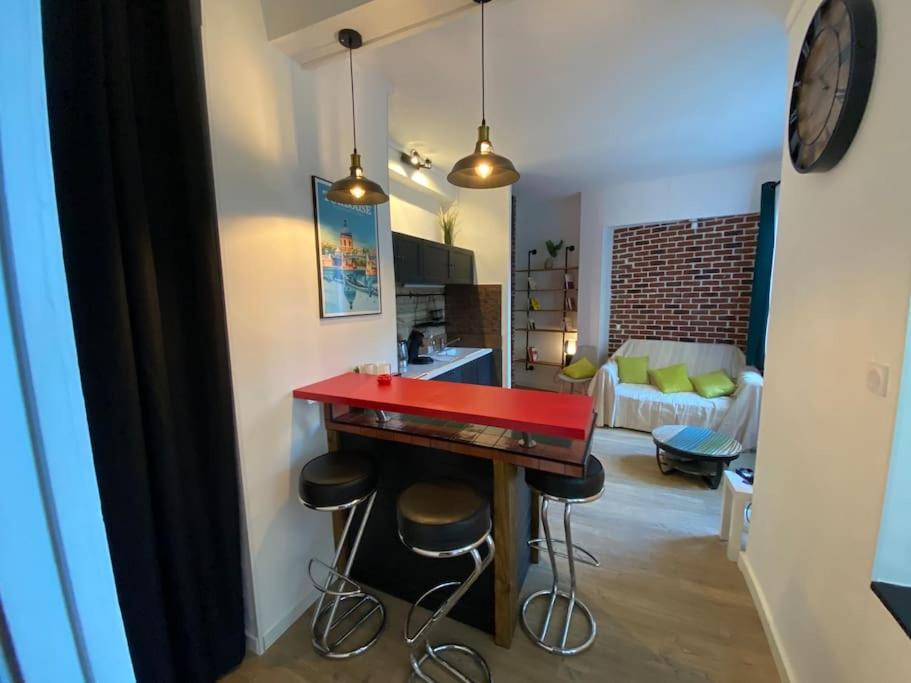 Le Nid D'Orient Entre Matabiau Et Capitole Parking Apartamento Toulouse Exterior foto